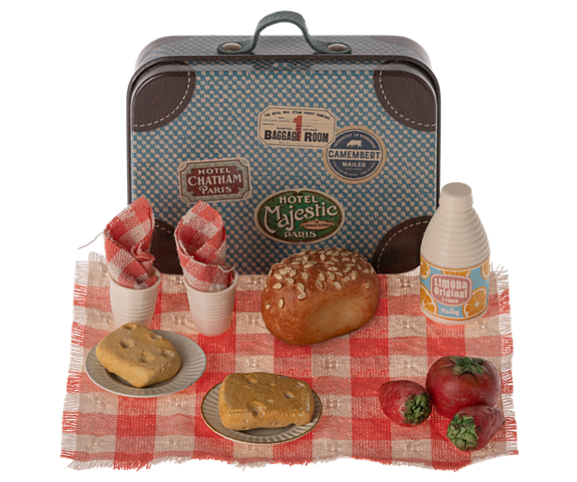 Maileg Picnic Suitcase