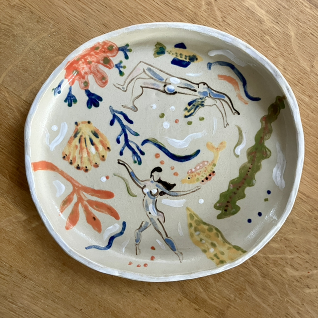 Small plate with swimming ladies