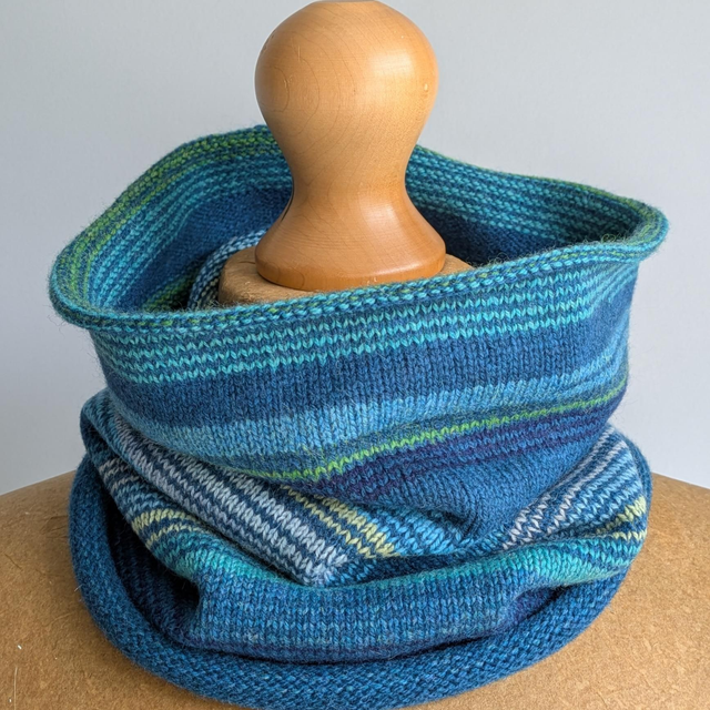 Blue Ocean Cowl