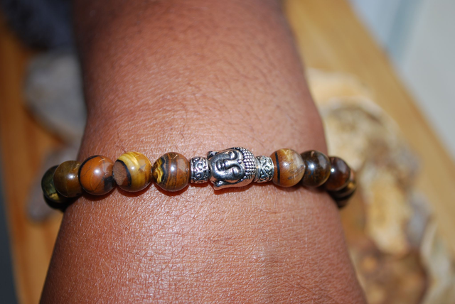 Bracelet pendentif tête de bouddha, œil de tigre