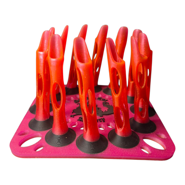 12 Arrow Fletching Stand/ Ground Quiver (Sparkly Pink to Red and Black)