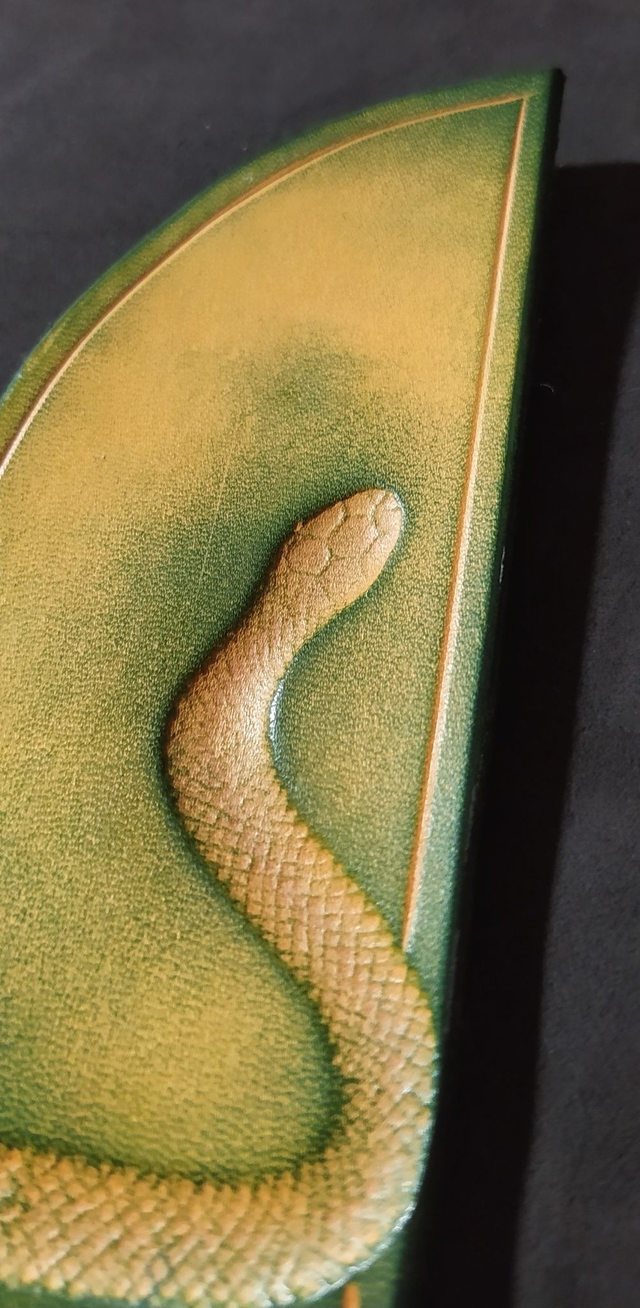 Marque page serpent