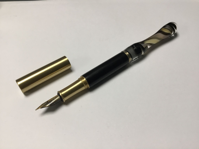 Stylo à plume réf Styp 001 