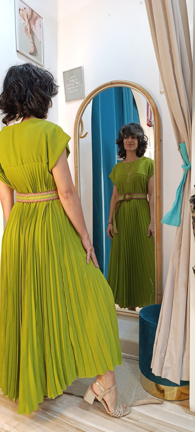 Vestido Plisado manga disparada