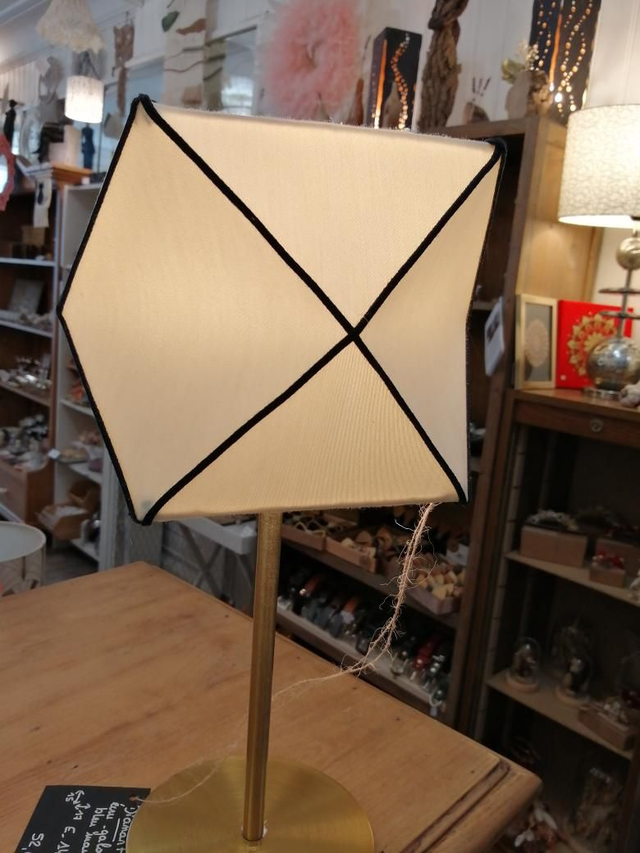 Abat-jour Diamant écru galon marine