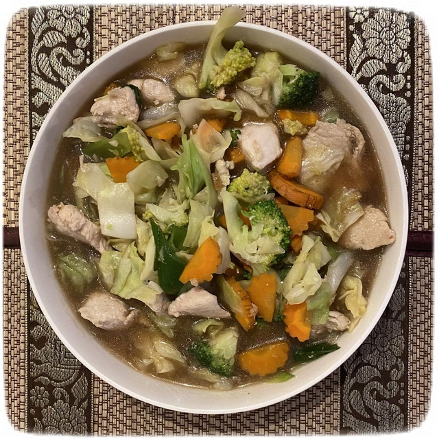 140 Pad Pak Ruam Mit