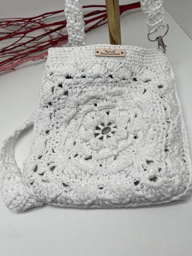 Sacoche mandala faite au crochet