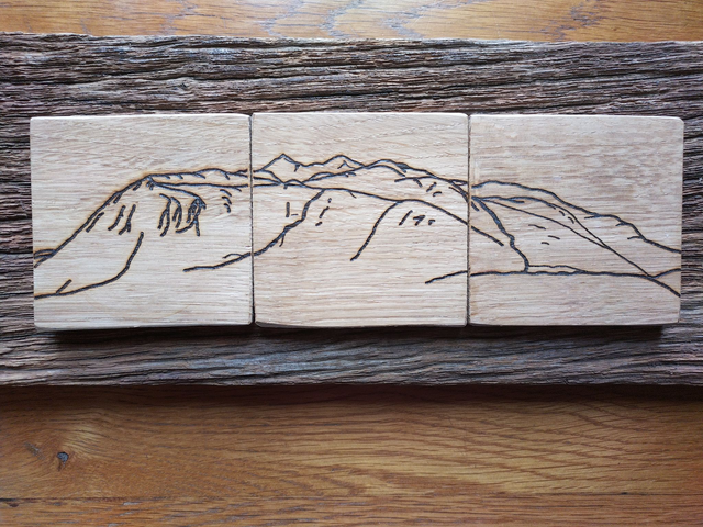 Oak coasters (3) - Panoramic view of Snowdon/ Yr Wyddfa 