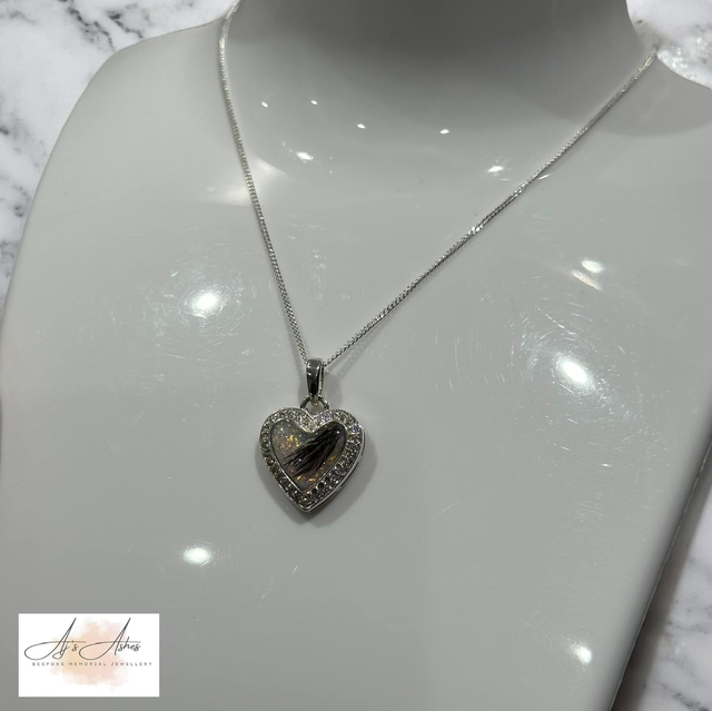 Cz heart pendant