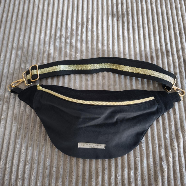 Sac banane noir velours lisse