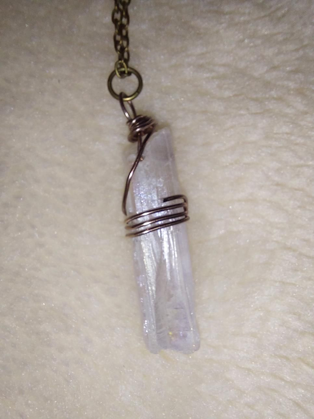 AB quartz, titanium chain.