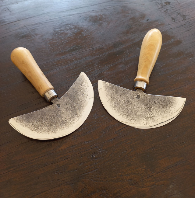 Couteau demi lune  125mm