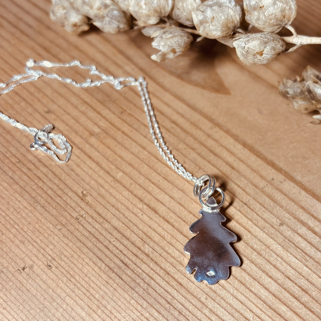 Collier feuille de chêne