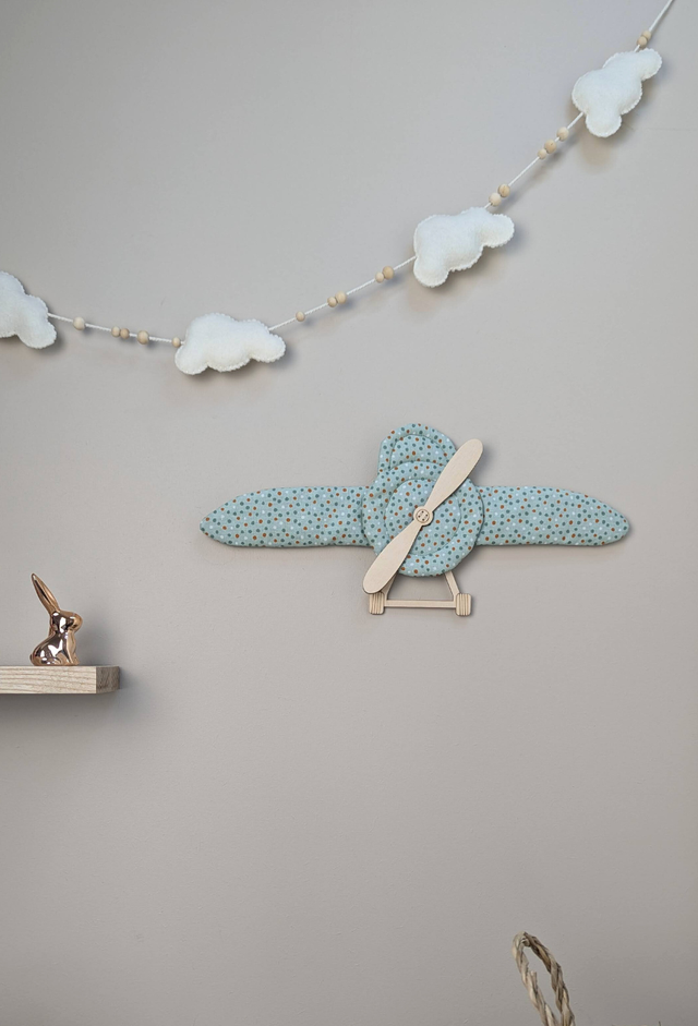 Suspension avion - vert d&#039;eau et pois colorés