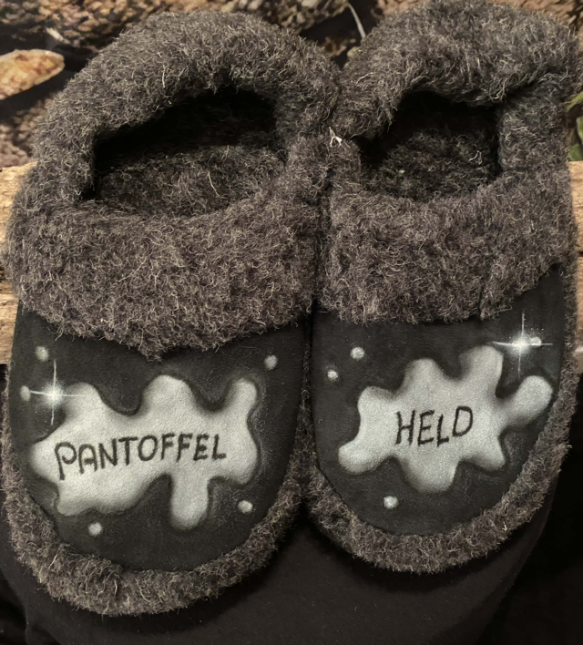 Lammfell Hausschuhe PANTOFFELHELD