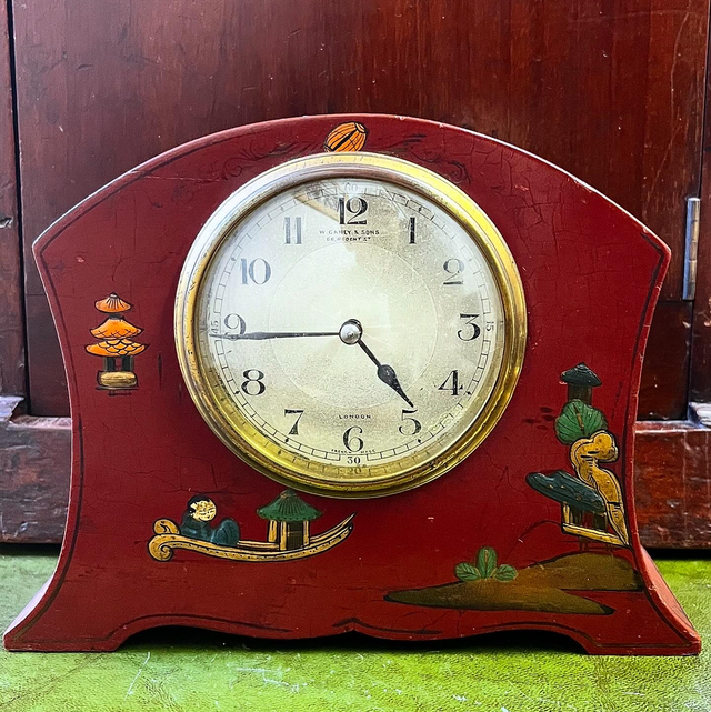 Interwar Chinoiserie Lacquer Mantel Clock - Japy Frères Movement, Circa 1925–1935