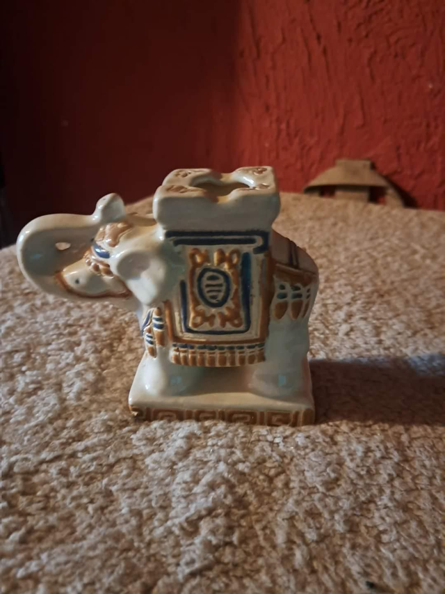 Deco éléphant blanc 11cm