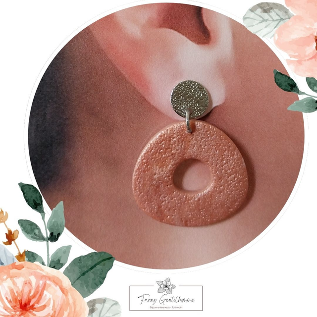 Lucille - Boucle d'oreille naturelle rose pailleté