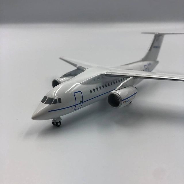 Antonov An-148 Werksbemalung UR-NTB