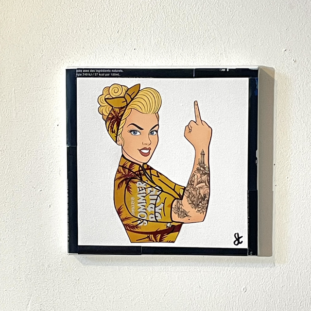 Tableau pin-up Vintage réalisé avec des canettes recyclées 