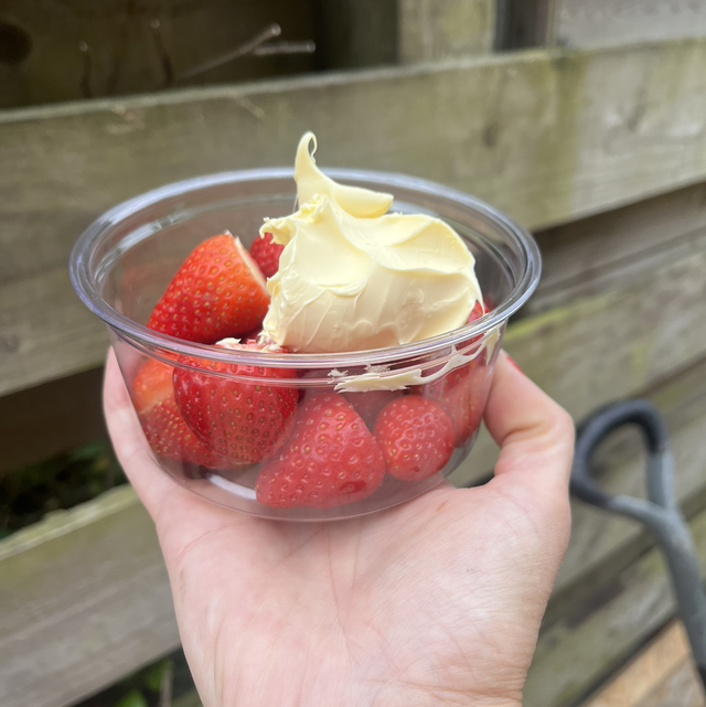 Strawberries & cream