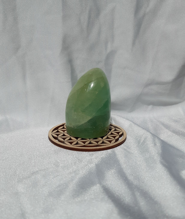 Pierre polie en Fluorite (251 grammes)