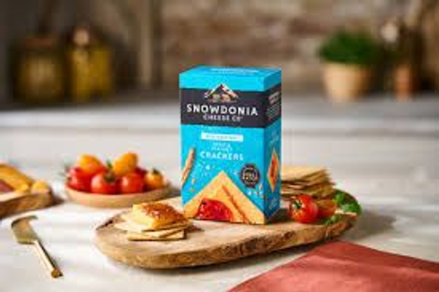 Snowdonia Cheese, Sea Salt &amp; Spelt Crackers, 100g