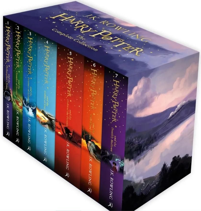 Harry Potter Box Set - The Complete Collection
-
J.K. Rowling. English edition