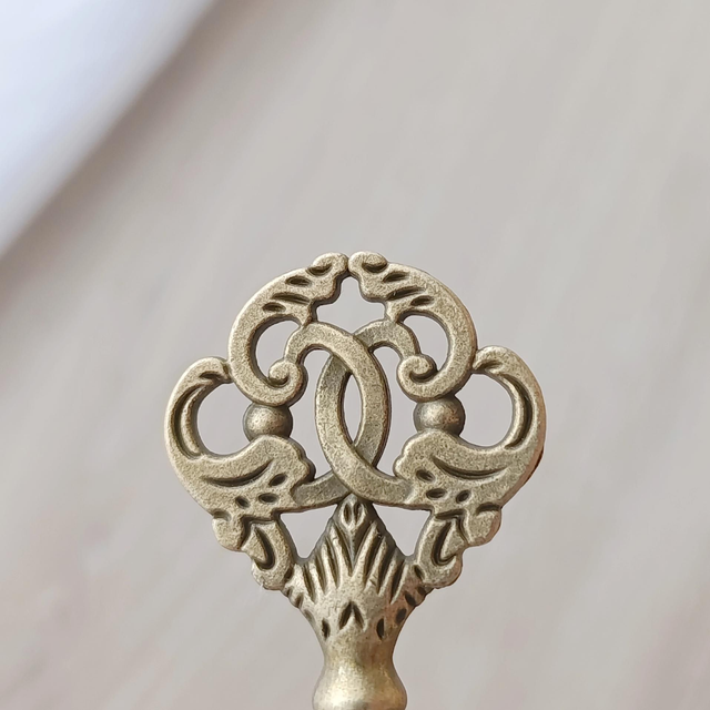 🗝️ Clé volante féerique "Gaia" en vitrail