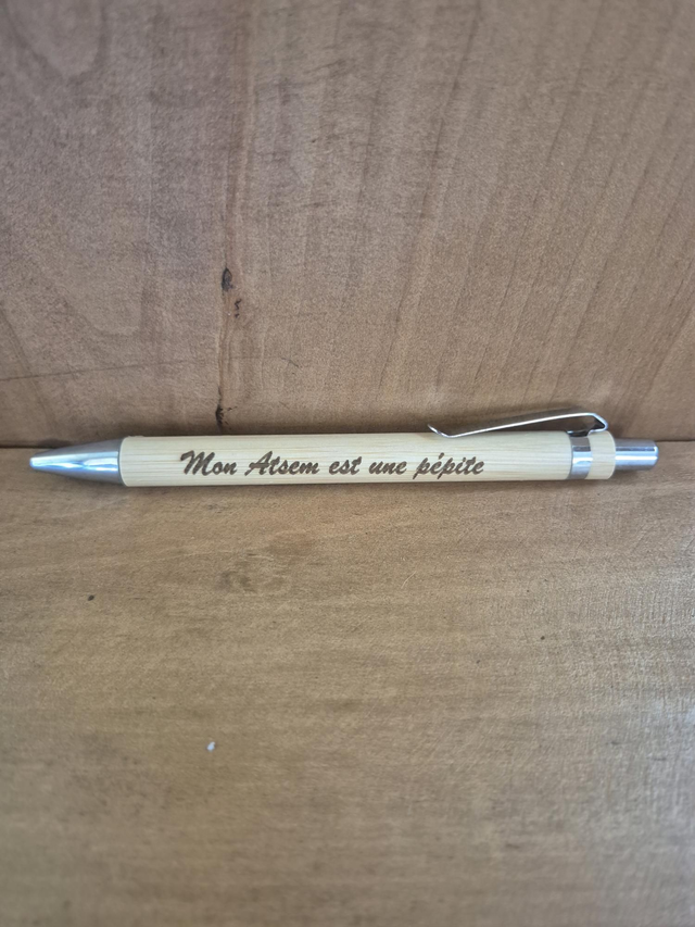 Stylo " Mon Atsem est une pépite "