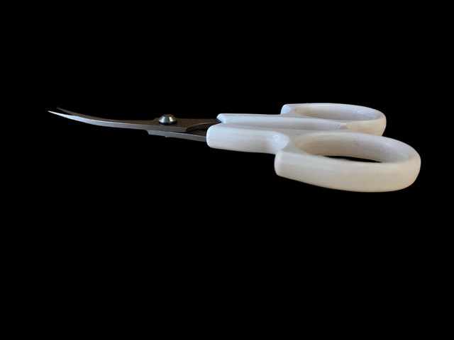 Super scherp gebogen schaartje