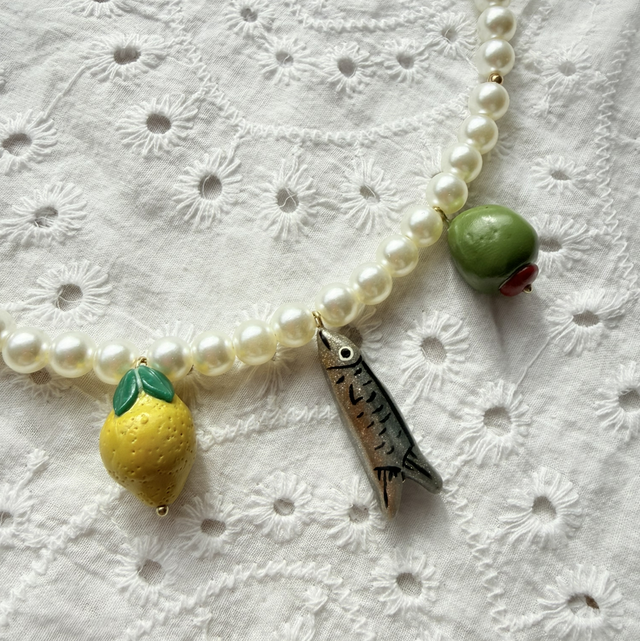 Olivia – Lemon, Sardine &amp; Olive Pearl Charm Necklace