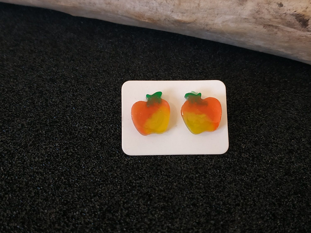 Boucles d'oreilles clous pomme bicolore