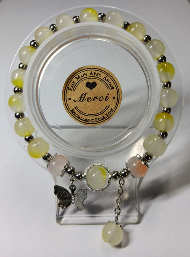 Bracelet Perles de Verre Breloque Papillon