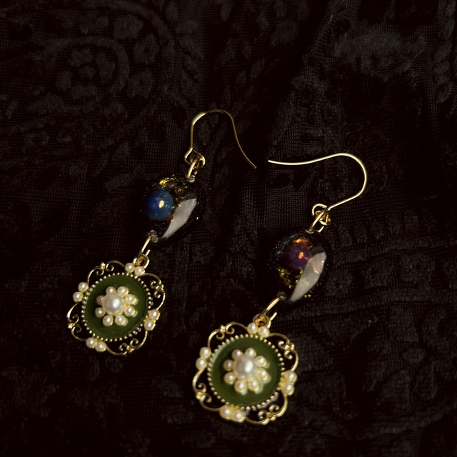 Teardrop and pearl Earrings