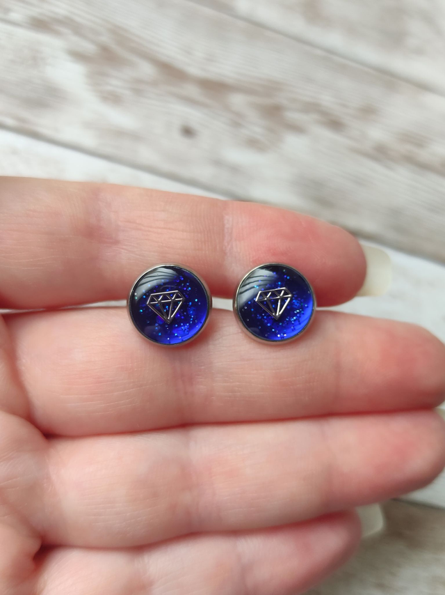 Boucles d&#039;oreilles puces bleu et diamant 1.1 cm