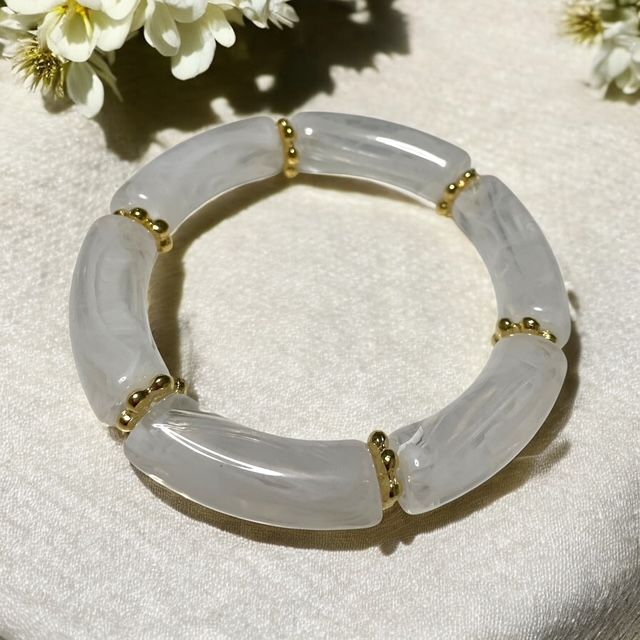 Bracelet acrylique blanc