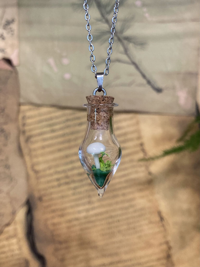 Pendentif champignon phosphorescent