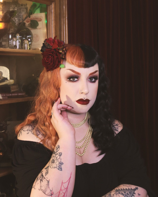 Hairflowers • L • Cemetary girl