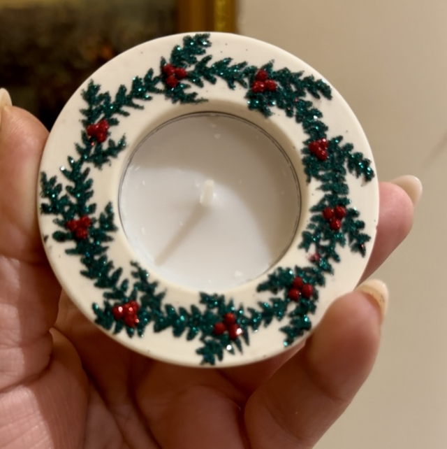 CHRISTMAS TEALIGHT HOLDER