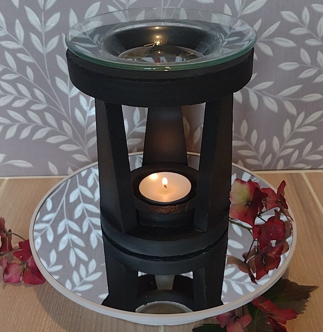 Three Narrow Top Columns