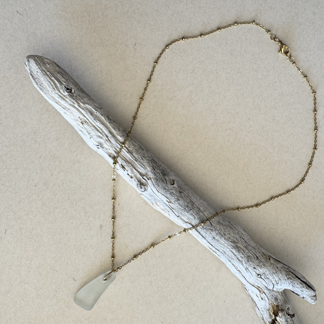 Collier Trésor marin doré blanc