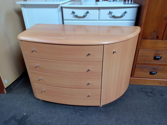 Oak Style Contemporary Side Cabinet