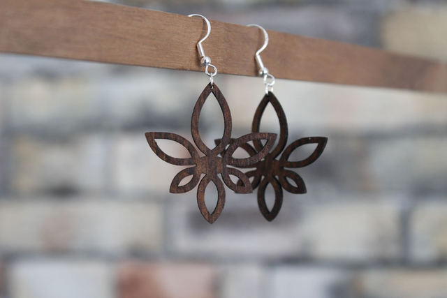 BOUCLE D&#039;OREILLE N°19 : Fleur