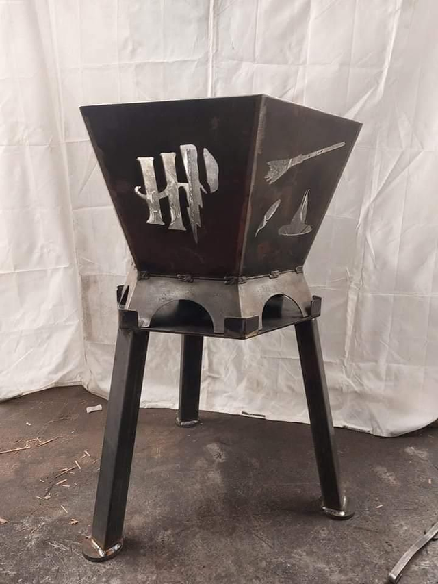 Hexagonal Firepit Stand