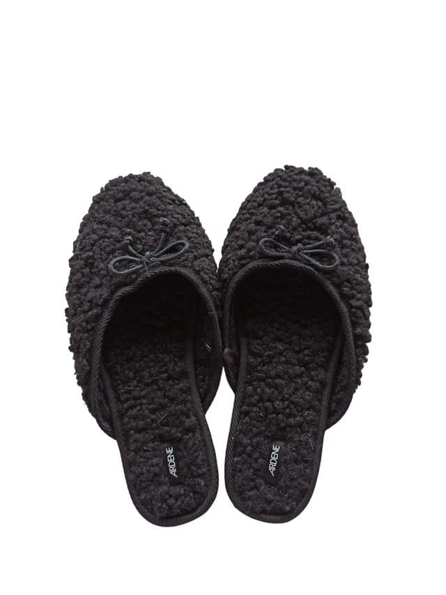 Pantoufle noir T37 (Ardene)