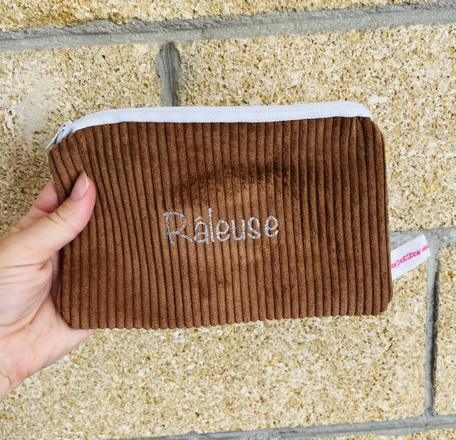 Pochette « Caractère »