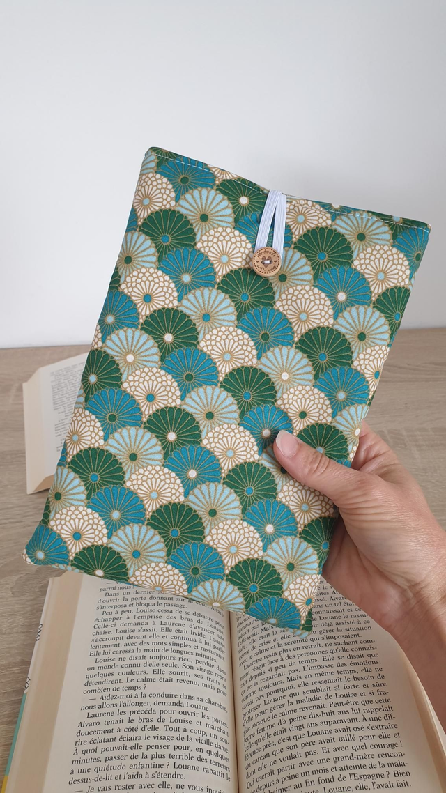 Pochette à livre POCHE ou BROCHE VERT