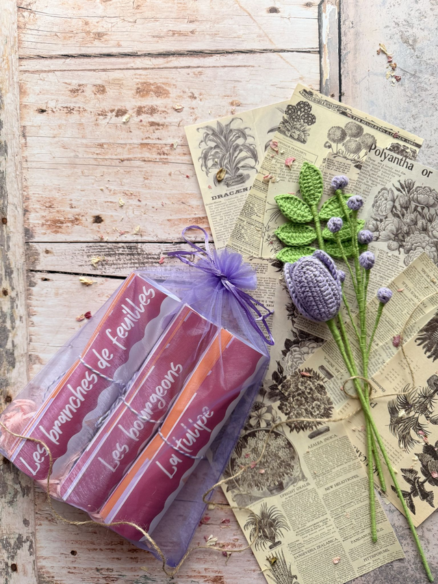 Kit bouquet personnalisable – tulipe et bourgeons au crochet