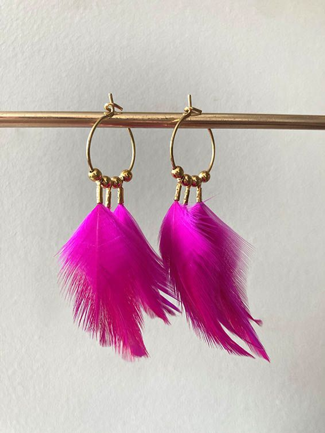 Boucles d&#039;oreille créoles fuchsia